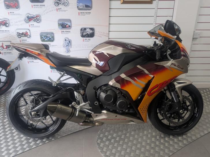 Honda CBR1000RR FIREBLADE