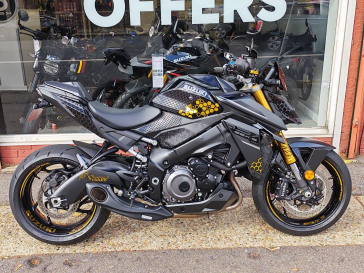 Suzuki GSX-S1000