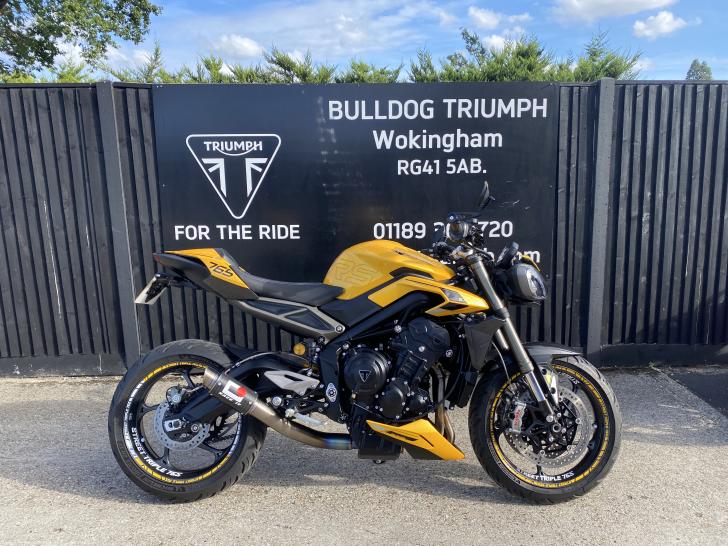 TRIUMPH STREET TRIPLE 765 RS
