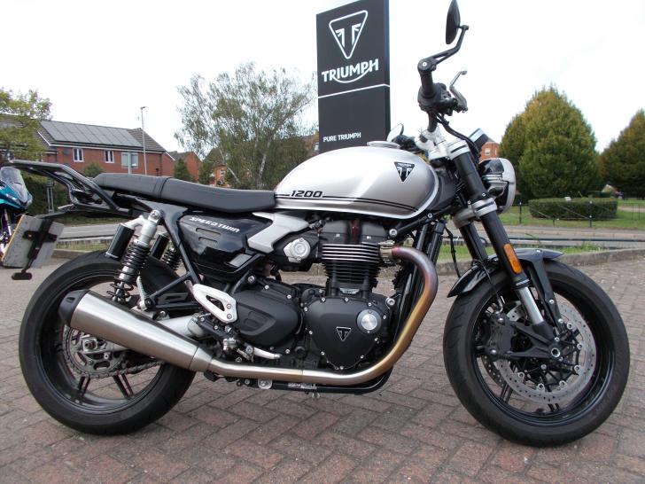Triumph SPEED TWIN 1200