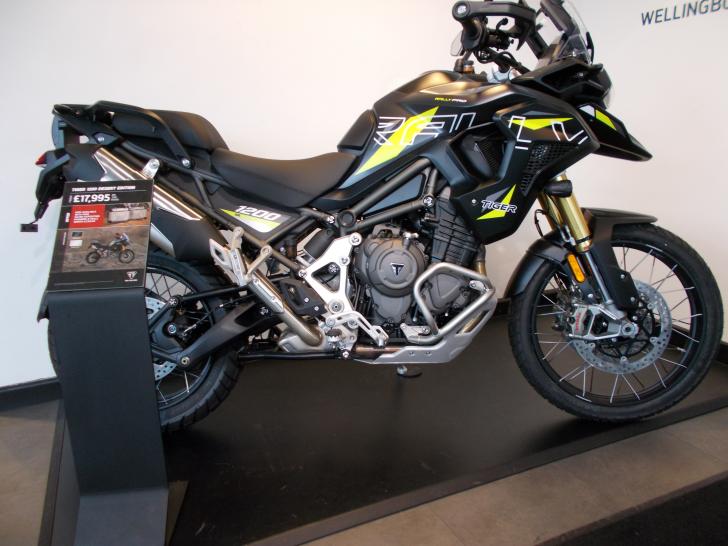 Triumph TIGER 1200 DESERT EDITION