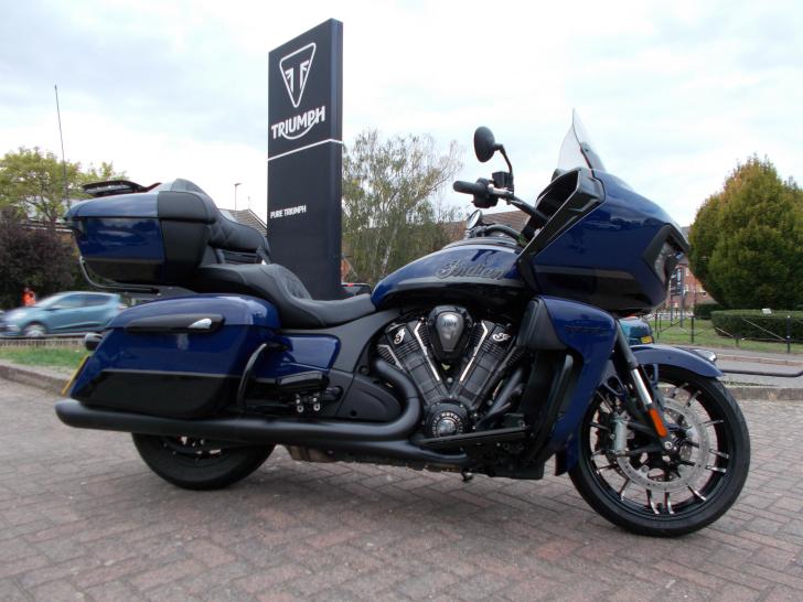 Indian Motorcycle PURSUIT DARK HORSE 