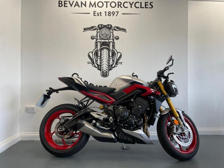 Triumph STREET TRIPLE 765 RX