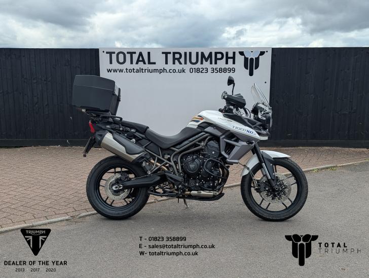 TRIUMPH TIGER 800 XRX
