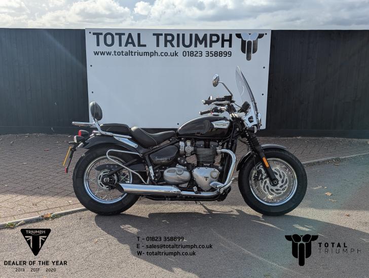 TRIUMPH BONNEVILLE SPEEDMASTER