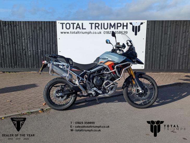 Triumph TIGER 900 DESERT EDITION