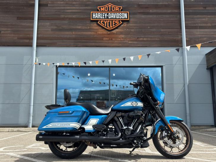 Used Harley-Davidson FLHXST STREET GLIDE ST 