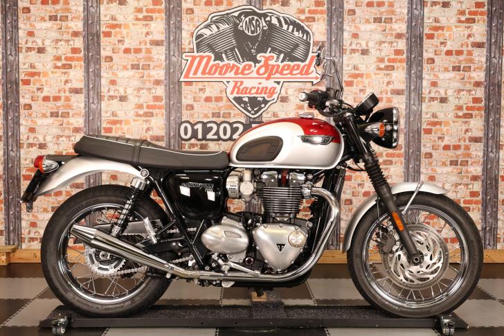 Here's a photo of the TRIUMPH BONNEVILLE T120, currently available for sale