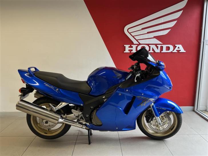 Used Honda CBR1100XX SUPER BLACKBIRD