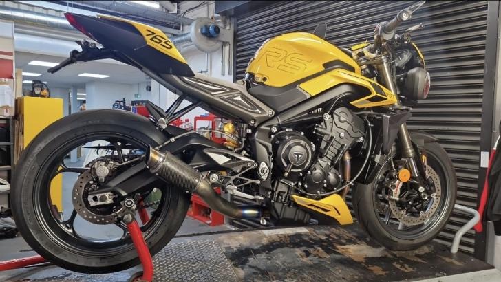 Here's a photo of the TRIUMPH STREET TRIPLE 765 RS, currently available for sale