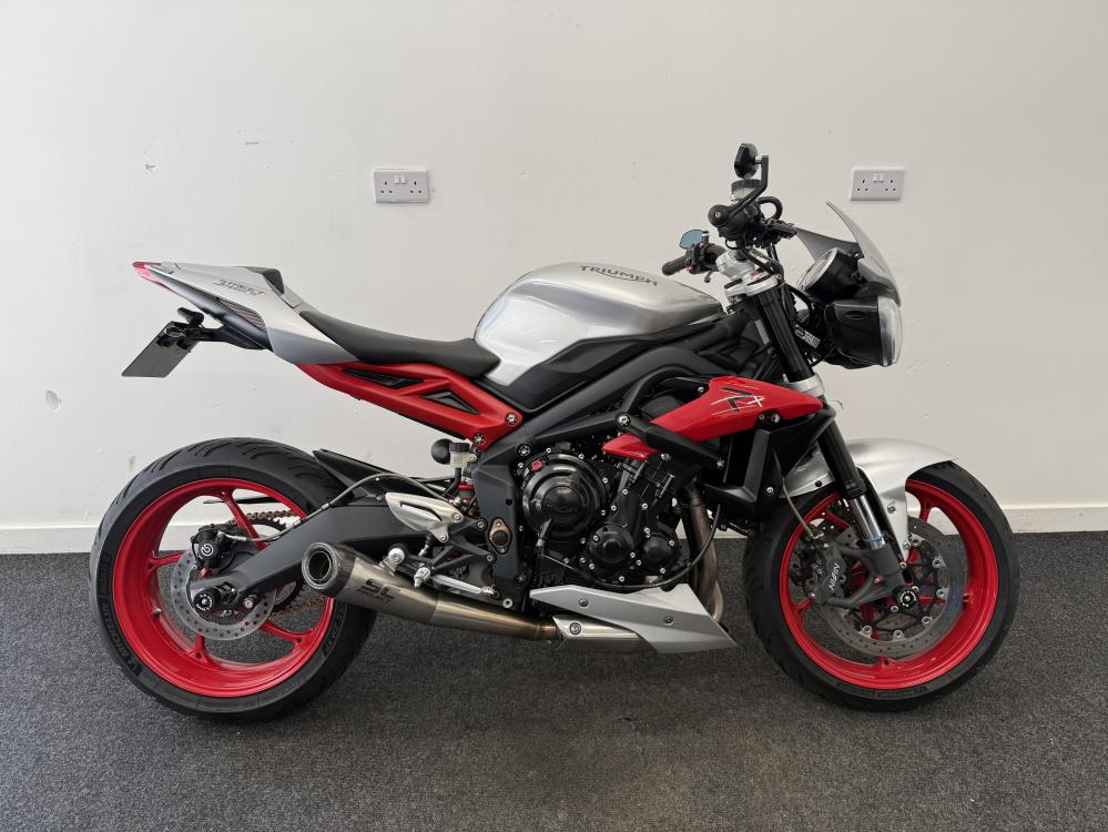 Main photo of this Used Triumph STREET TRIPLE RX that's available to buy at KH Motorcycles Milton Keynes, located in Milton Keynes