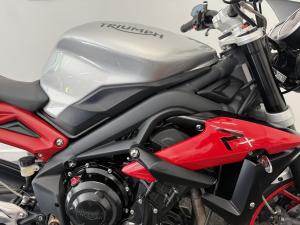 Used Triumph STREET TRIPLE RX STREET TRIPLE RX | Image 2