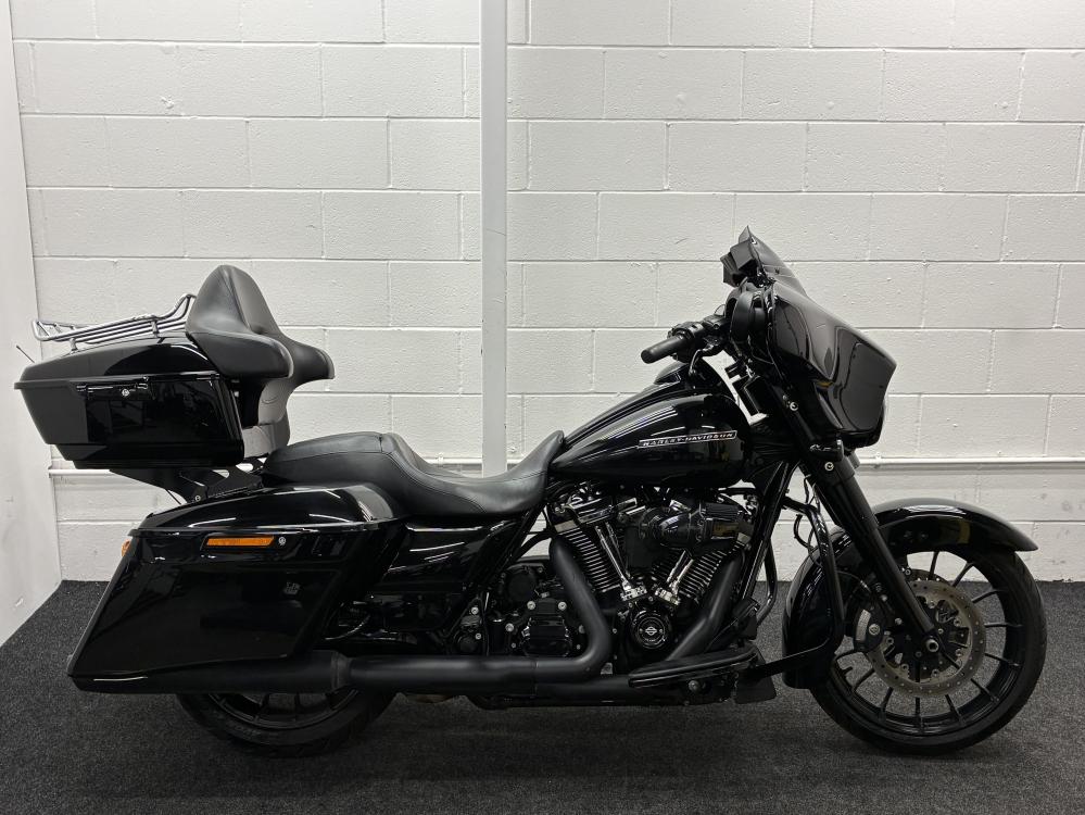 Main photo of this Used Harley-Davidson FLHXS that's available to buy at KH Motorcycles - Market Harborough, located in Market Harborough