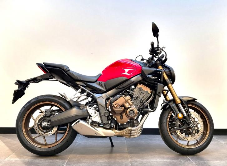 Here's a photo of the HONDA CB650R E-CLUTCH, currently available for sale