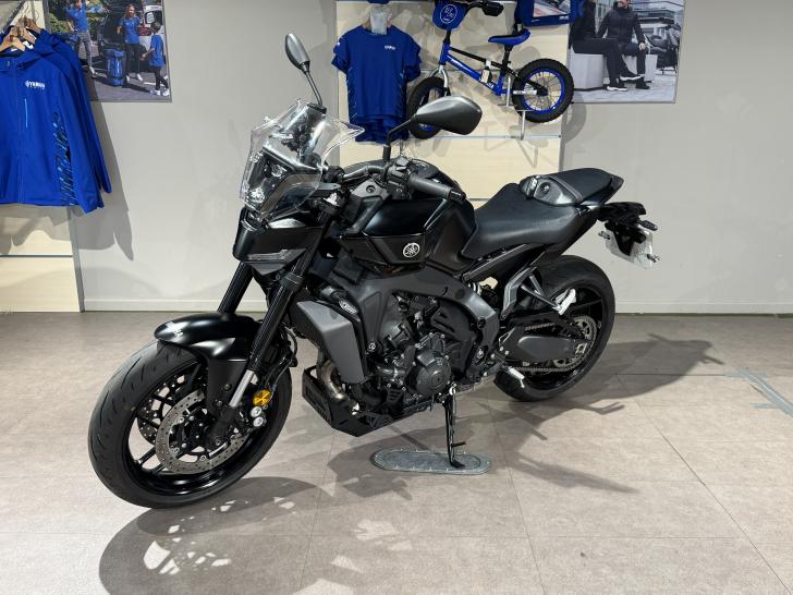 Here's a photo of the YAMAHA MT-09 Y-AMT, currently available for sale
