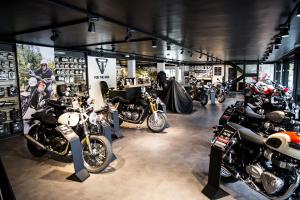 New Triumph BONNEVILLE BONNEVILLE BOBBER | Image 3