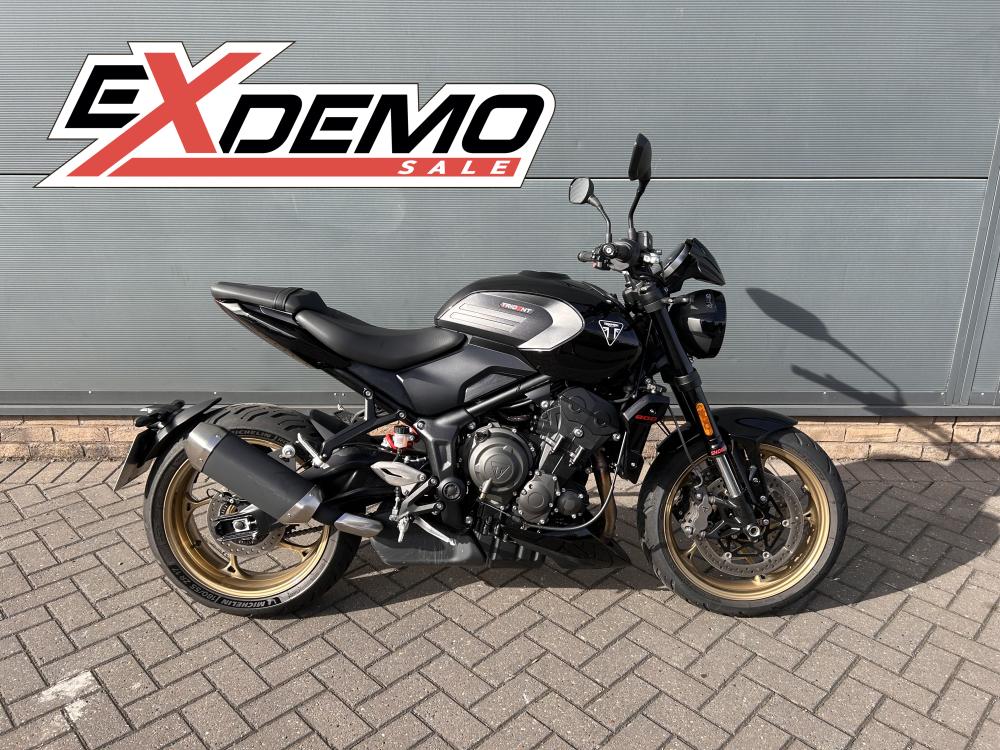 Main photo of this Ex Demo Triumph TRIDENT 800 that's available to buy at Triumphworld Nottingham, located in Nottingham