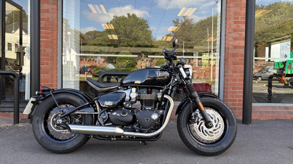 Main photo of this Ex Demo Triumph BONNEVILLE that's available to buy at Bill Smith Motors, located in Chester