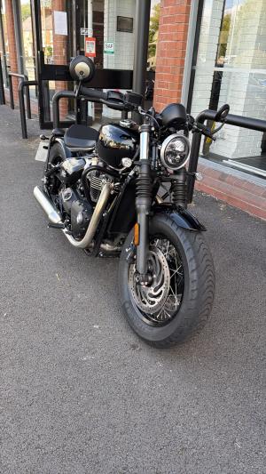 Ex Demo Triumph BONNEVILLE BONNEVILLE BOBBER | Image 2