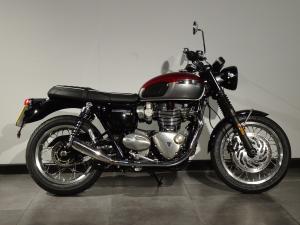 Used Triumph BONNEVILLE BONNEVILLE T120 | Image 2