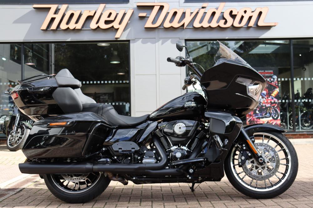 Main photo of this Ex Demo Harley-Davidson FLTRK ROAD GLIDE LIMITED that's available to buy at Lind Guildford H-D, located in Guildford