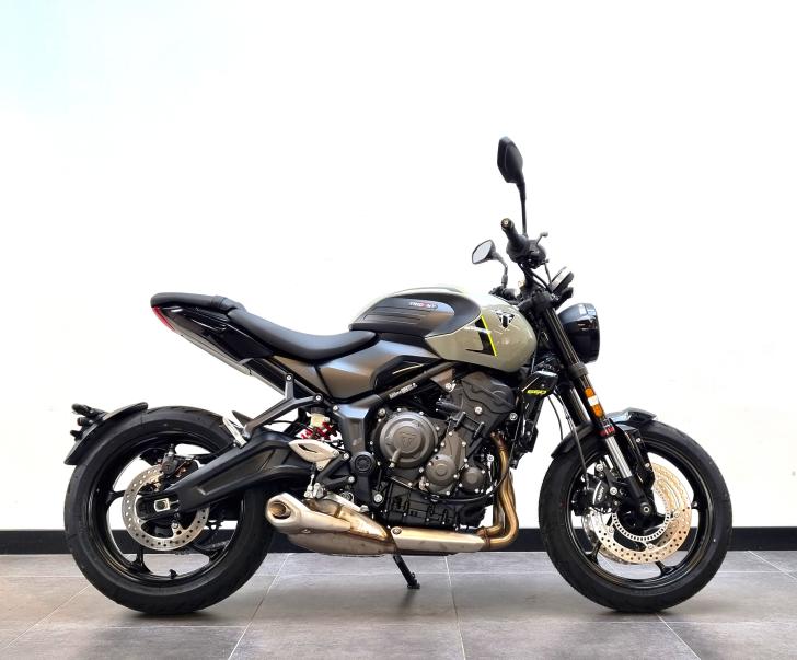 Here's a photo of the TRIUMPH TRIDENT 660, currently available for sale
