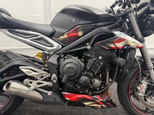 Used Triumph STREET STREET TRIPLE RS | Image 2