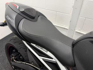 Used Triumph STREET STREET TRIPLE RS | Image 4