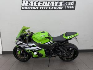 Watch video of Kawasaki NINJA ZX-10R NINJA ZX-10R in Fleetwood