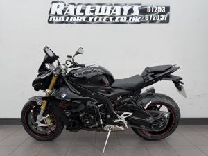 Watch video of BMW S 1000 R SPORT S 1000 R SPORT in Fleetwood