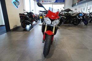 Used Triumph SPEED TRIPLE STREET TRIPLE 675 | Image 2