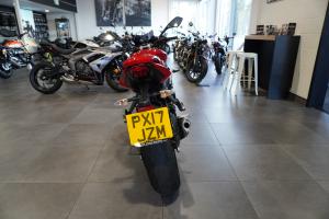 Used Triumph SPEED TRIPLE STREET TRIPLE 675 | Image 3
