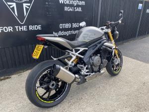 Used Triumph SPEED TRIPLE 1200 RS SPEED TRIPLE 1200 RS | Image 2