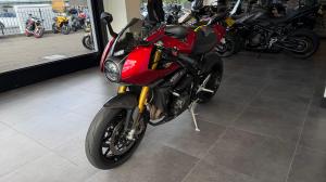 Used Triumph SPEED TRIPLE 1200 RR SPEED TRIPLE 1200 RR | Image 2