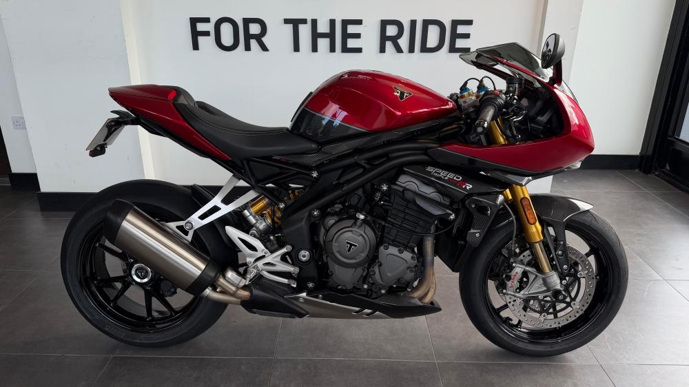 Main photo of this Used Triumph SPEED TRIPLE 1200 RR that's available to buy at Triumph East London, located in Romford