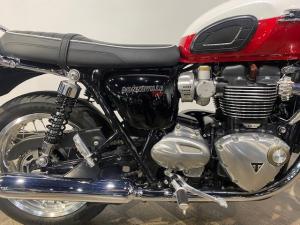 Used Triumph BONNEVILLE BONNEVILLE T120 | Image 3