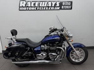 Used Triumph BONNEVILLE BONNEVILLE AMERICA | Image 3