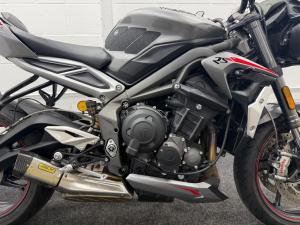 Used Triumph STREET STREET TRIPLE RS | Image 2