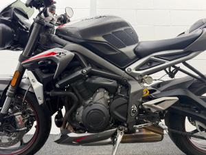 Used Triumph STREET STREET TRIPLE RS | Image 3