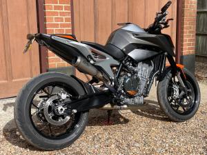 Watch video of KTM 790 DUKE 790 DUKE in Westerham