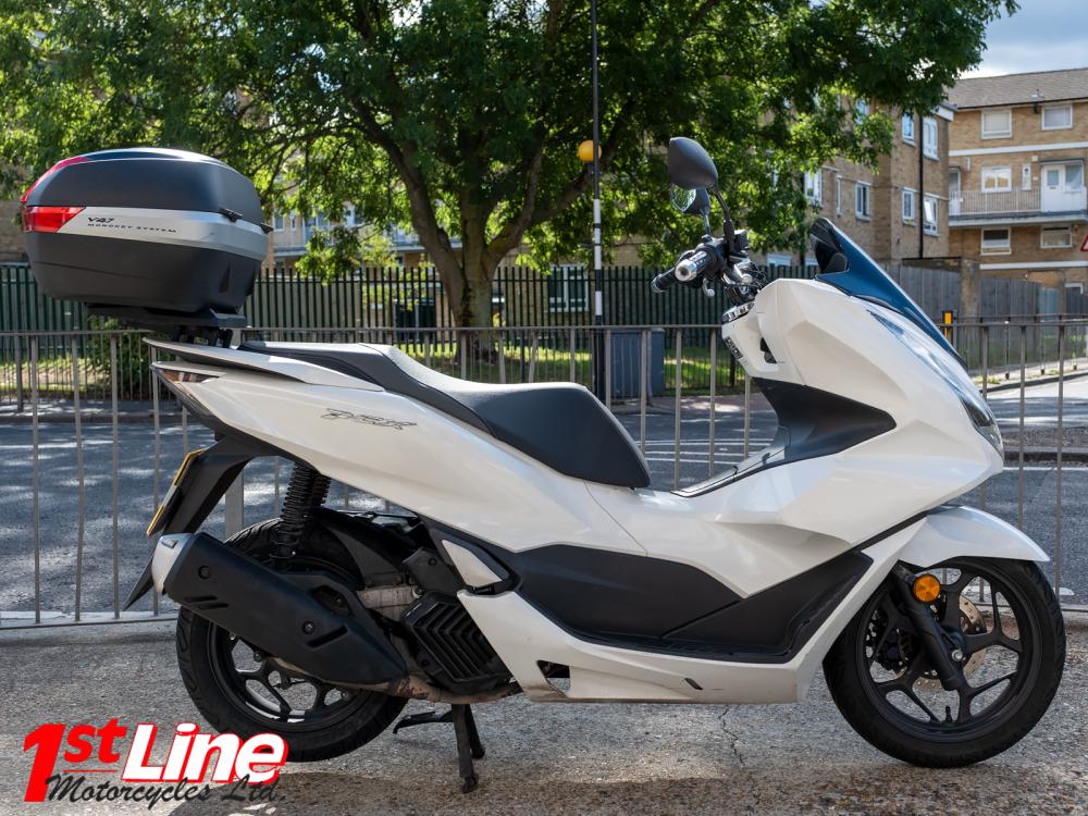 Main photo of this Used Honda PCX 125 that's available to buy at 1st Line Motorcycles, located in London