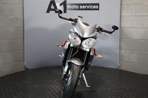 Watch video of Triumph STREET STREET TRIPLE R in York