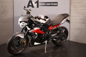 Used Triumph STREET STREET TRIPLE R | Image 3