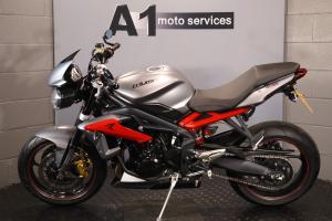 Used Triumph STREET STREET TRIPLE R | Image 4