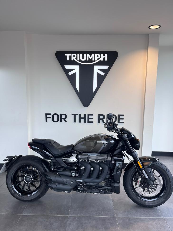 Here's a photo of the TRIUMPH ROCKET 3 R, currently available for sale