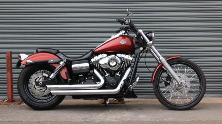 Here's a photo of the HARLEY-DAVIDSON DYNA FXDWG WIDE GLIDE, currently available for sale