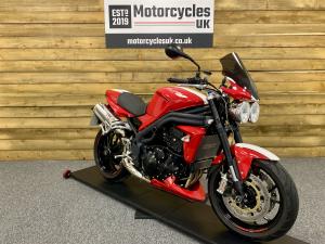 Used Triumph SPEED TRIPLE SPEED TRIPLE 1050 | Image 2