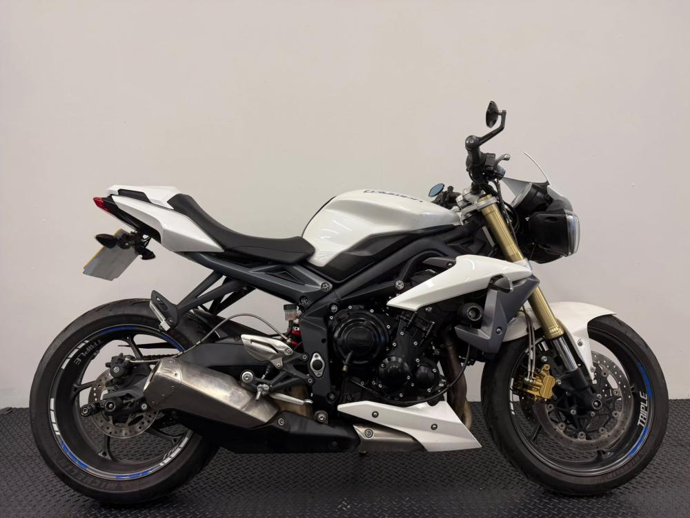 Main photo of this Used Triumph STREET TRIPLE that's available to buy at KH Motorcycles - Sandiacre, located in Nottingham