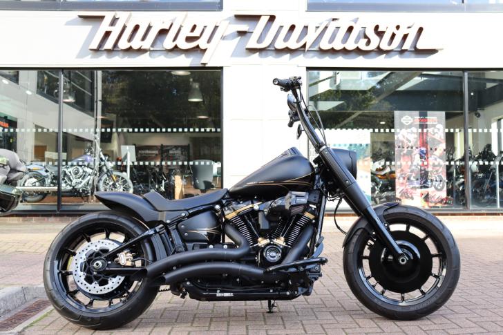 Here's a photo of the HARLEY-DAVIDSON SOFTAIL FLFBS FAT BOY 114, currently available for sale