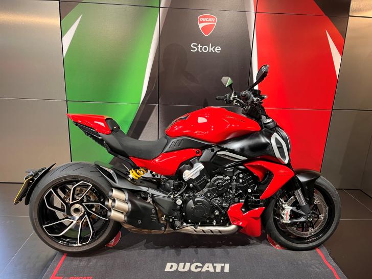Here's a photo of the DUCATI DIAVEL V4, currently available for sale